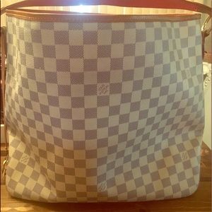 Louis Vuitton mm ‼️‼️authentic‼️💯💯